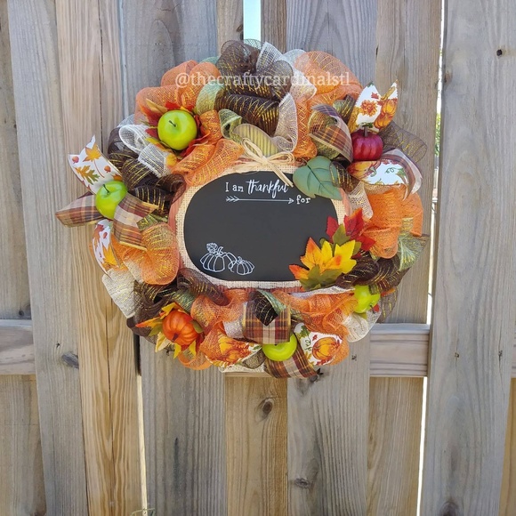 The Crafty Cardinal Other - Thankful Fall Chalkboard Wreath!